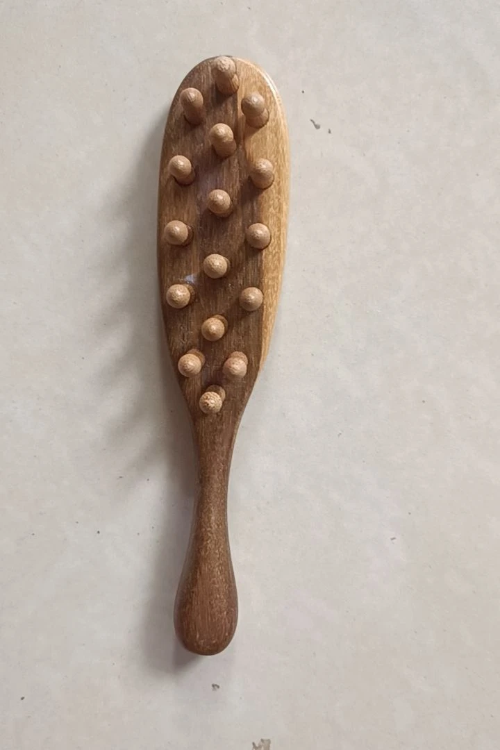 檀木经络梳直播间为准（默认瑕疵）