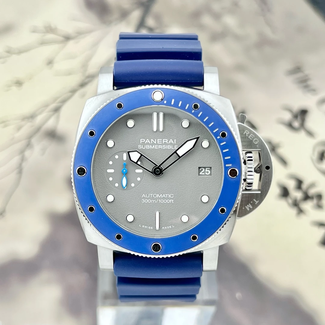 全新未使用 Panerai/沛纳海  潜行系列 PAM00959 自动机械 42mm