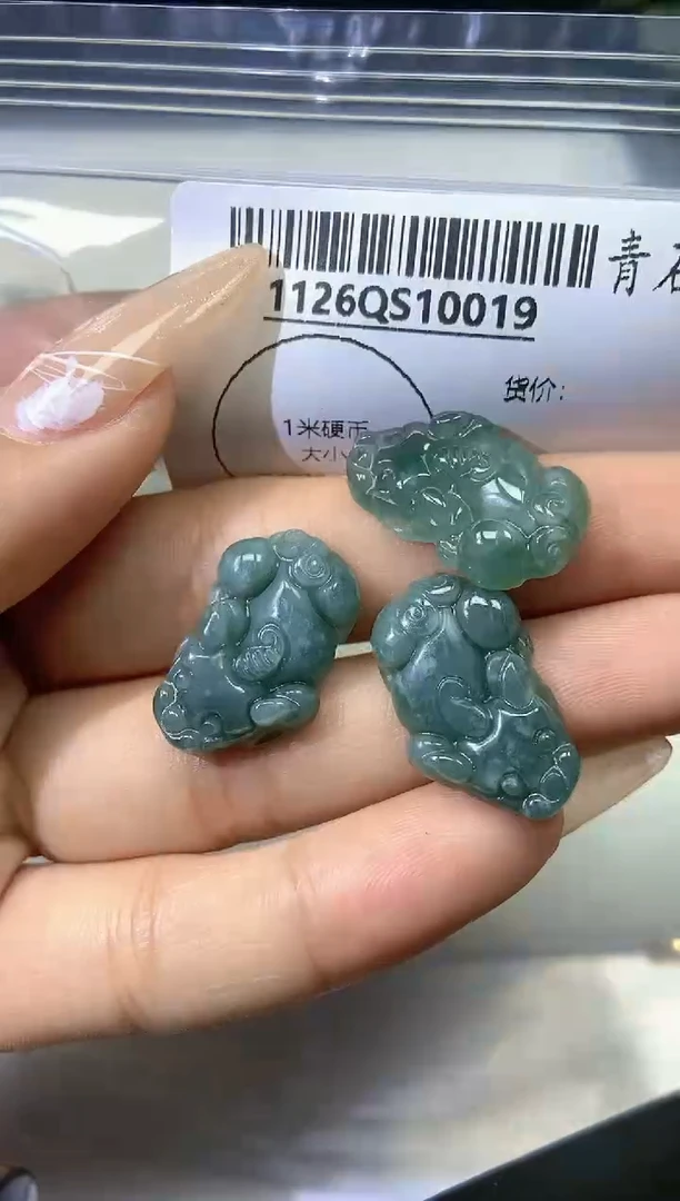 【闪购商品】翡翠颈饰未镶嵌1多样性