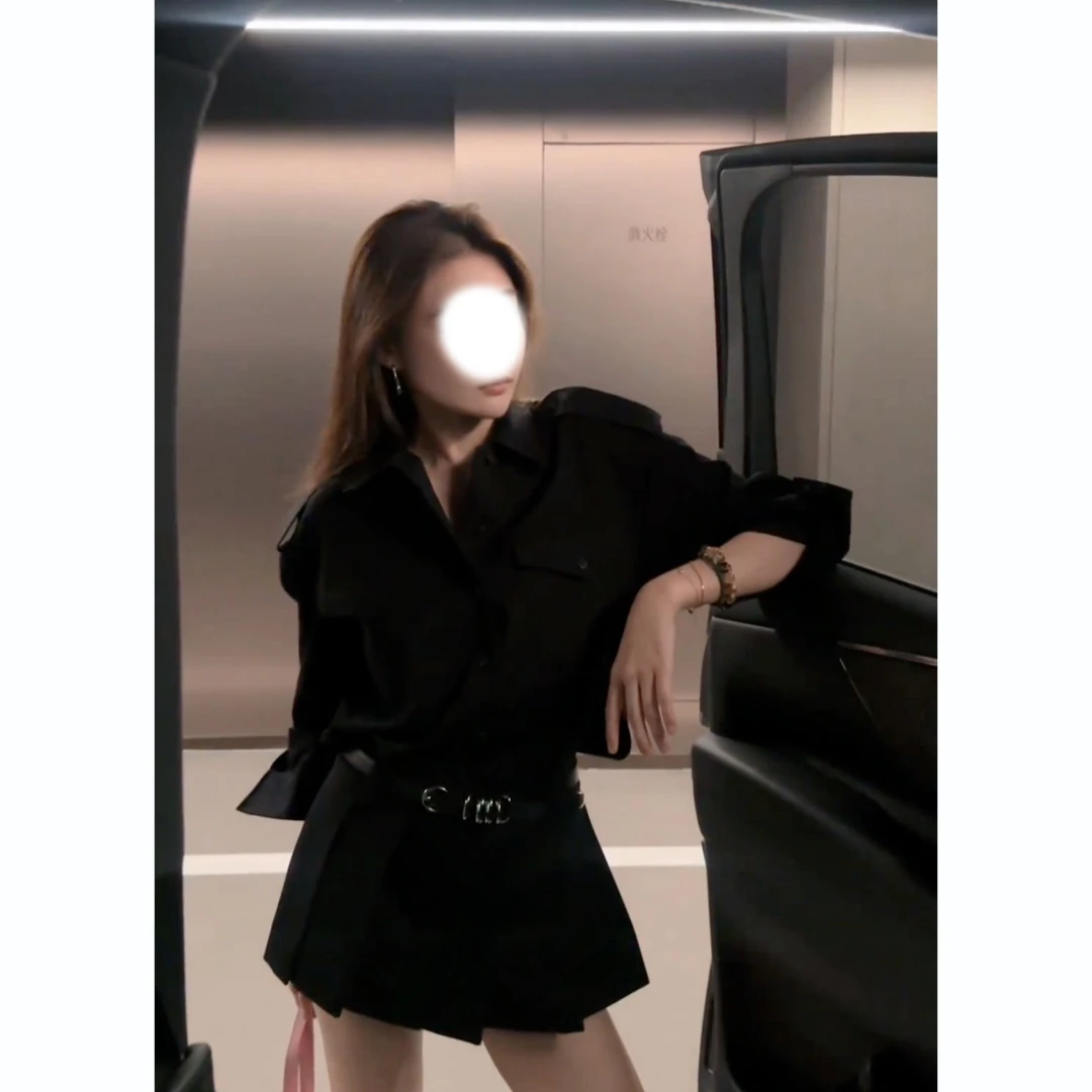 新款 设计感时尚辣妹工装风黑色衬衫百褶裙裤秋季新款连衣裙