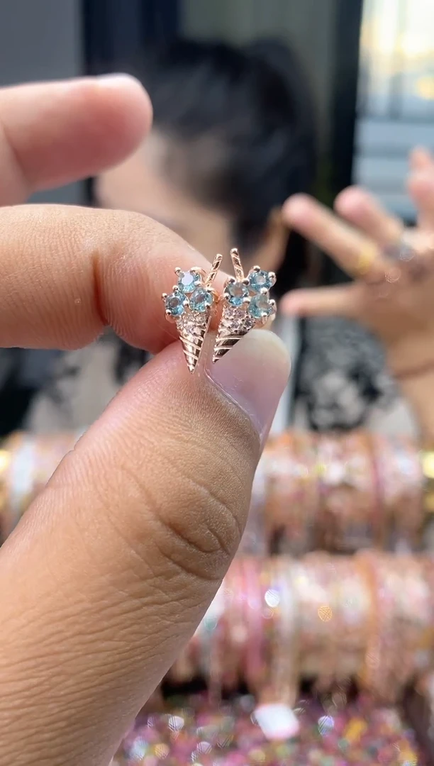 【闪购商品】碧玺耳钉银S925镶嵌2