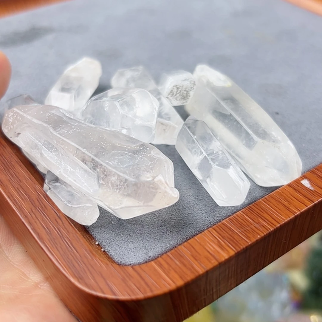 【闪购商品】紫晶大型摆件（非配饰）未镶嵌白水晶簇100克
