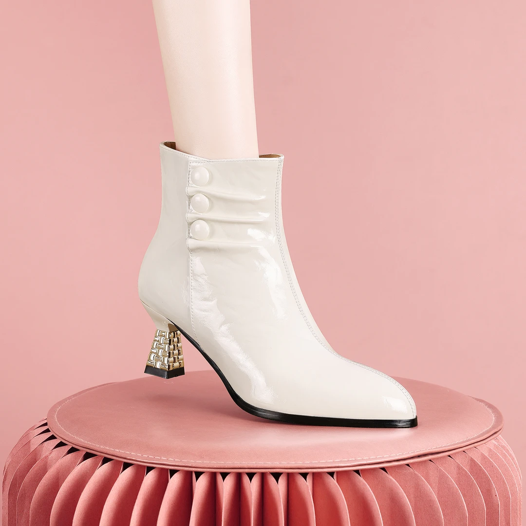 梵芮诗2024年秋冬新款轻奢纯色时尚气质加绒暖和细跟短靴-J1156