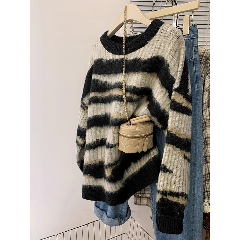 条纹撞色加厚针织衫外套女秋冬慵懒风宽松外穿毛衣中长款高档上衣