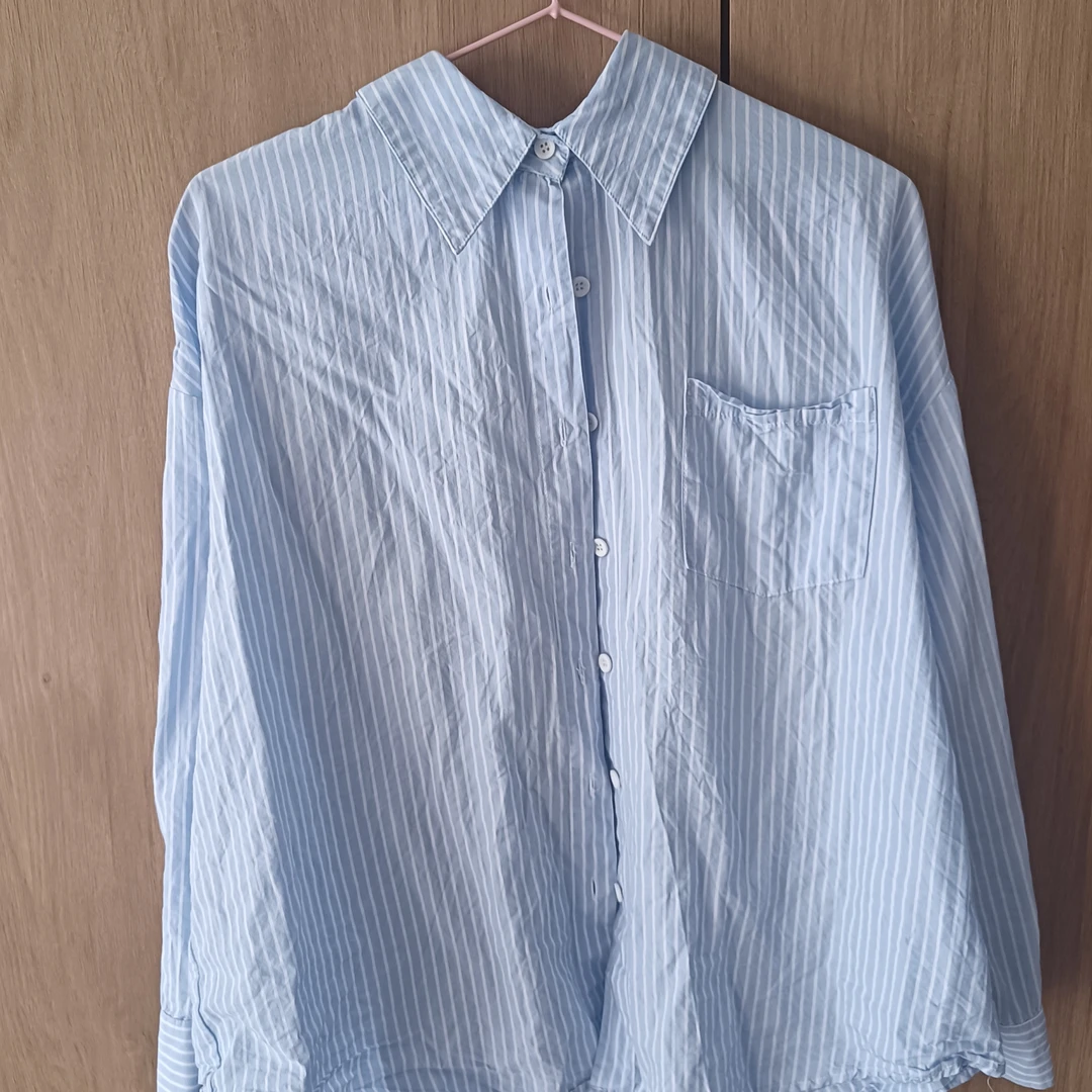 女士秋冬短款卫衣