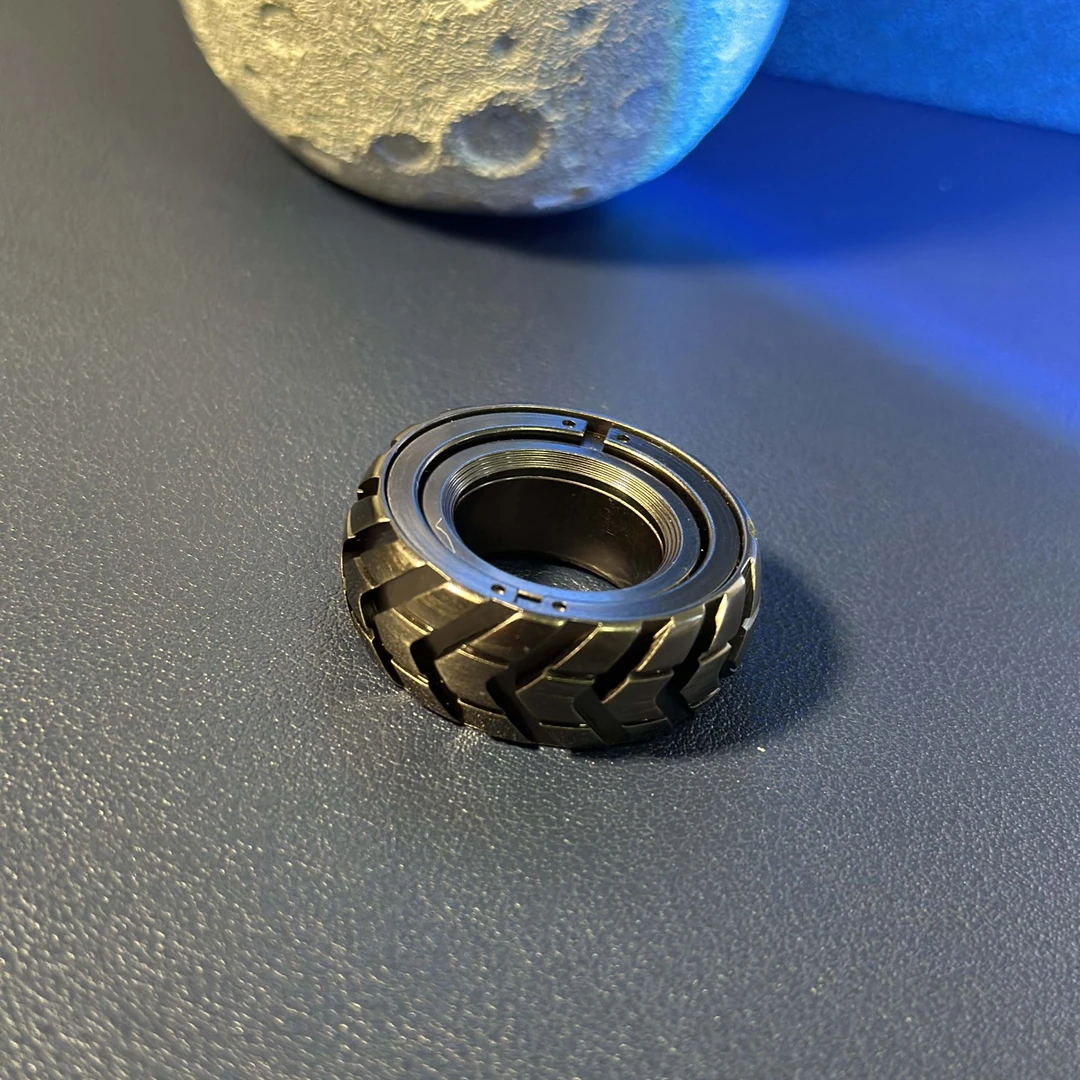 谭帅解压玩具神器金属戒指edc玩具减压指环批发啪啪币指尖陀螺