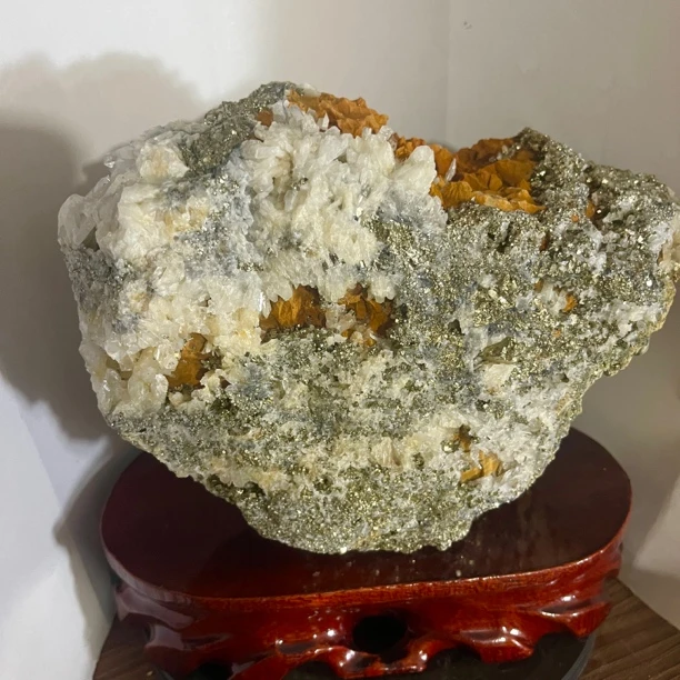 “元宝聚宝盆”天然水晶伴金矿大气上档次办公家居原石摆件22×22×10