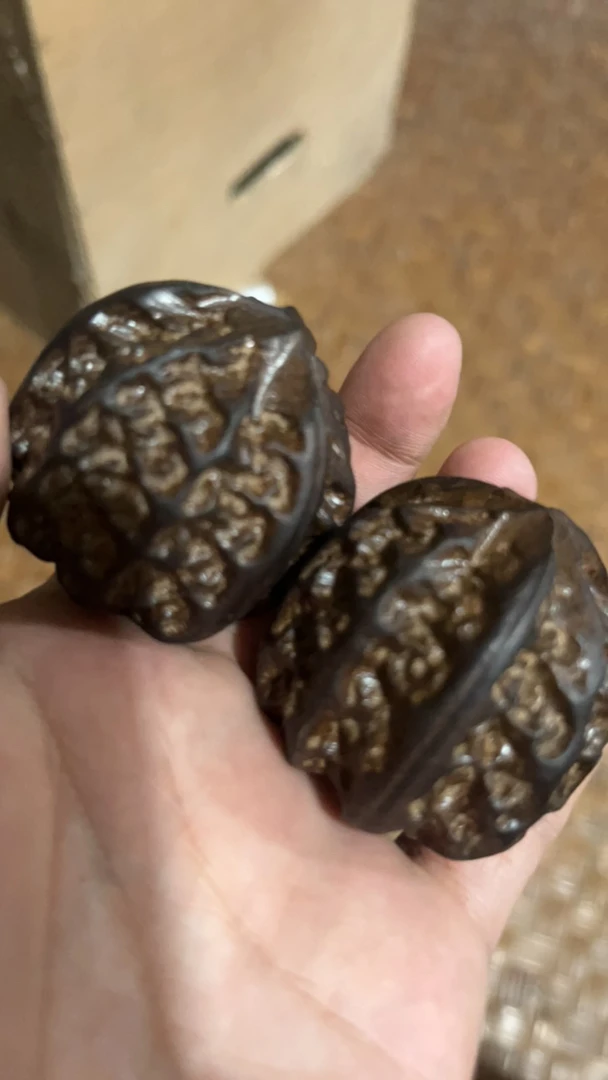 【闪购商品】175主播推荐核桃手把件一对