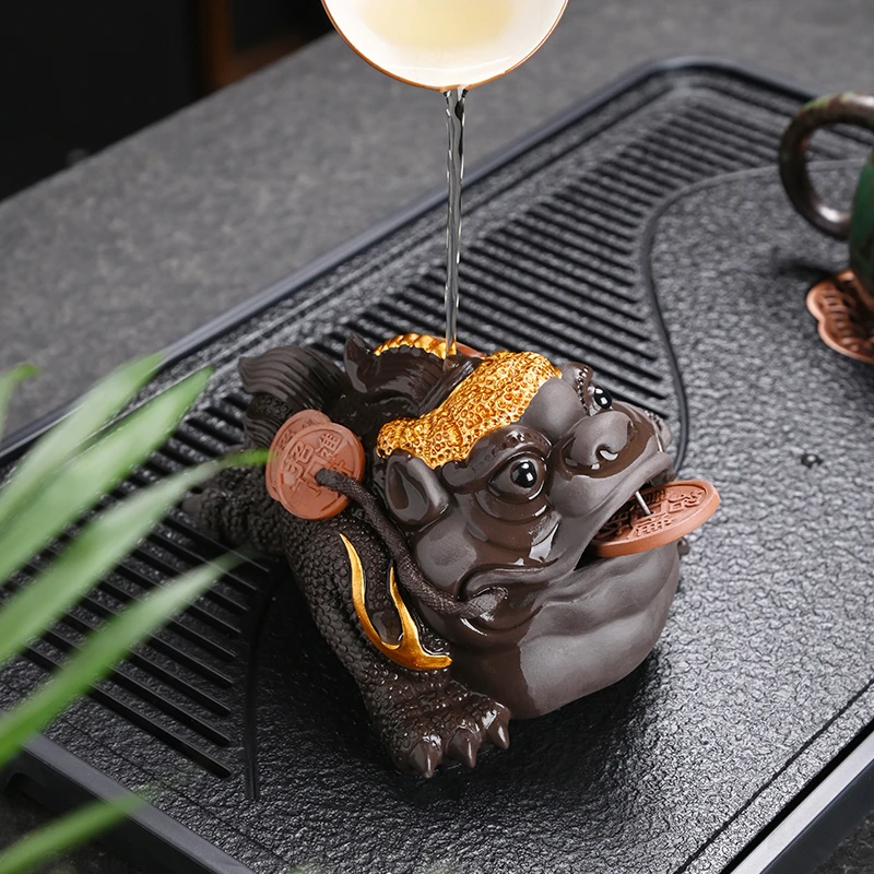紫砂金蟾茶宠摆件精品可养茶桌茶台摆件大全饰品高档招财蟾蜍茶具