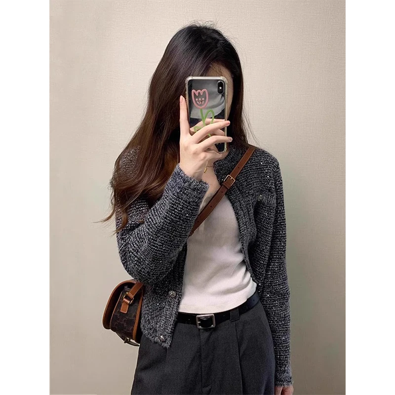 安可雷穿搭小香风高级感灰色开衫短款毛衣外套女秋冬季针织衫上衣