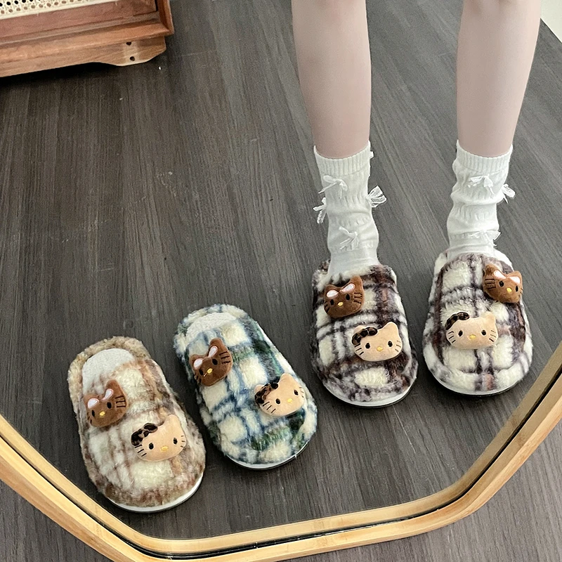 少女心凯蒂猫棉拖鞋女外穿2024冬季新款复古时尚保暖踩屎感毛毛鞋