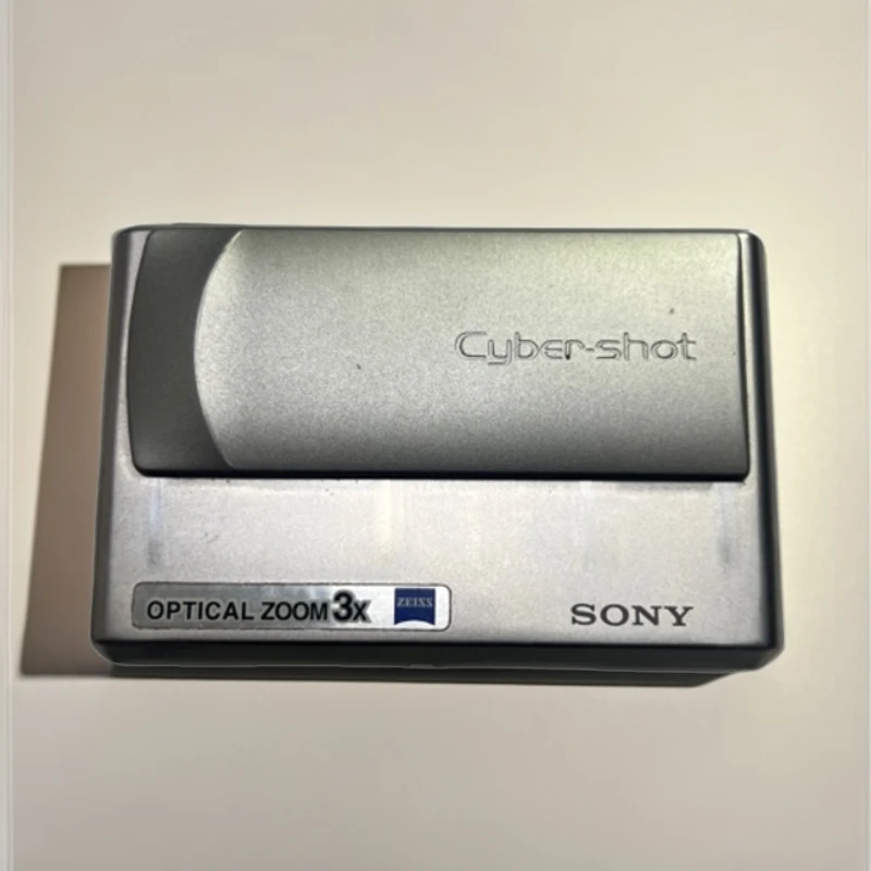 9新 Sony/索尼 索尼DSC-T1数码相机银色便携拍照经典摄影照相学生