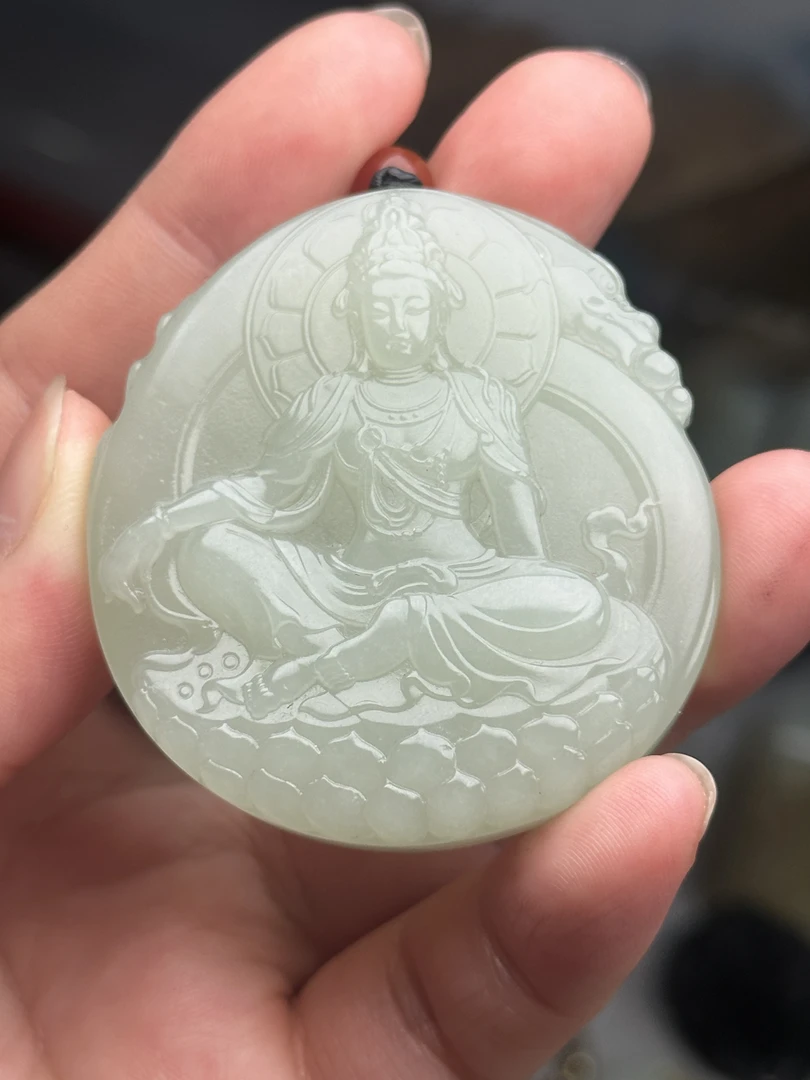 正品新疆和田玉老料观音挂件平安手工雕刻