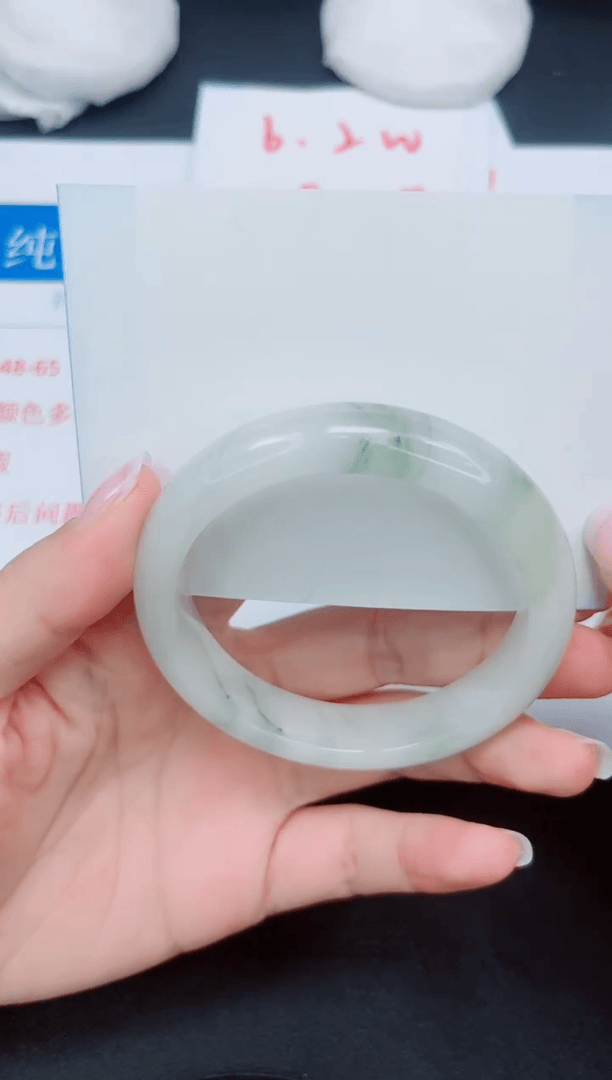 【闪购商品】石英质玉手镯未镶嵌K123-58.3