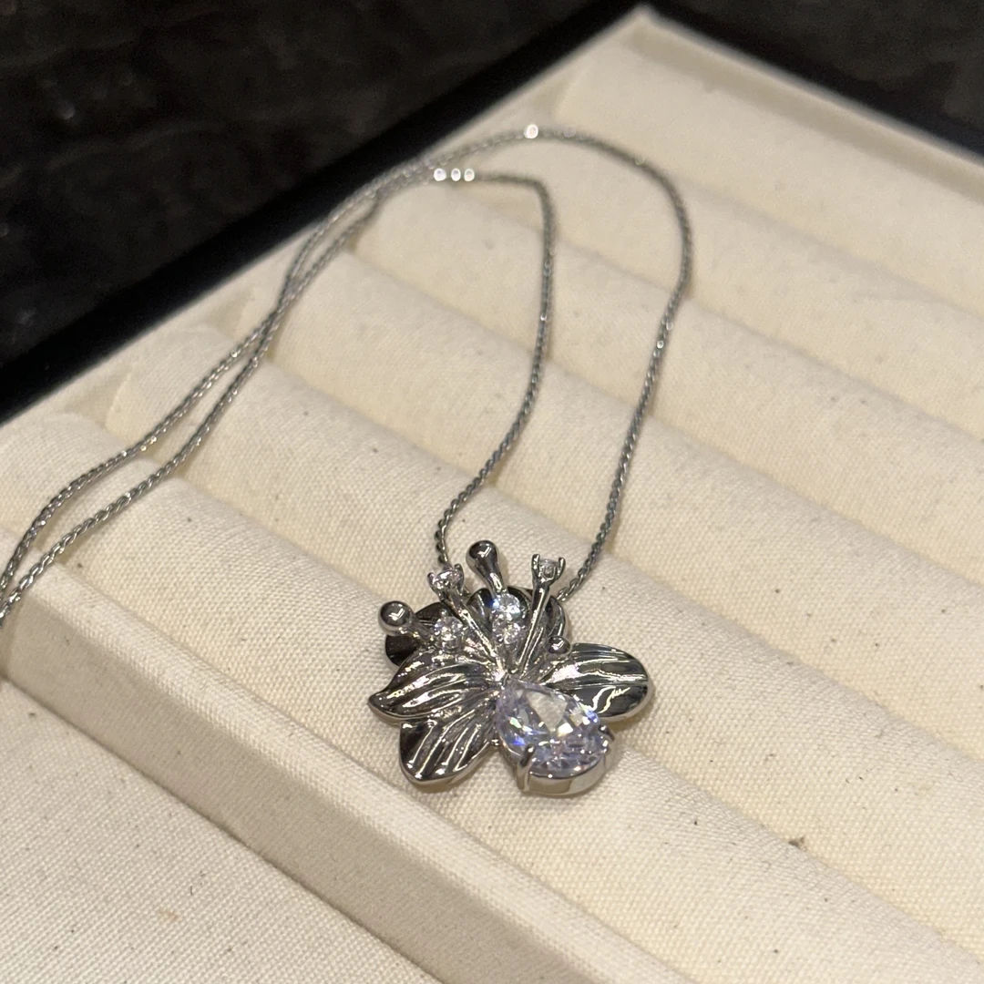 铜合金项链 冷淡风立体花瓣项链-2335