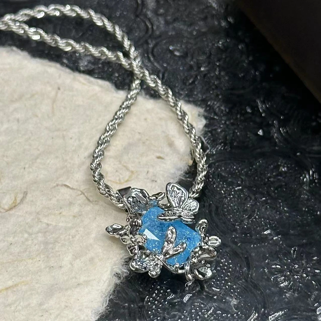 钛钢项链 蓝色方块蝴蝶飘舞项链-0835