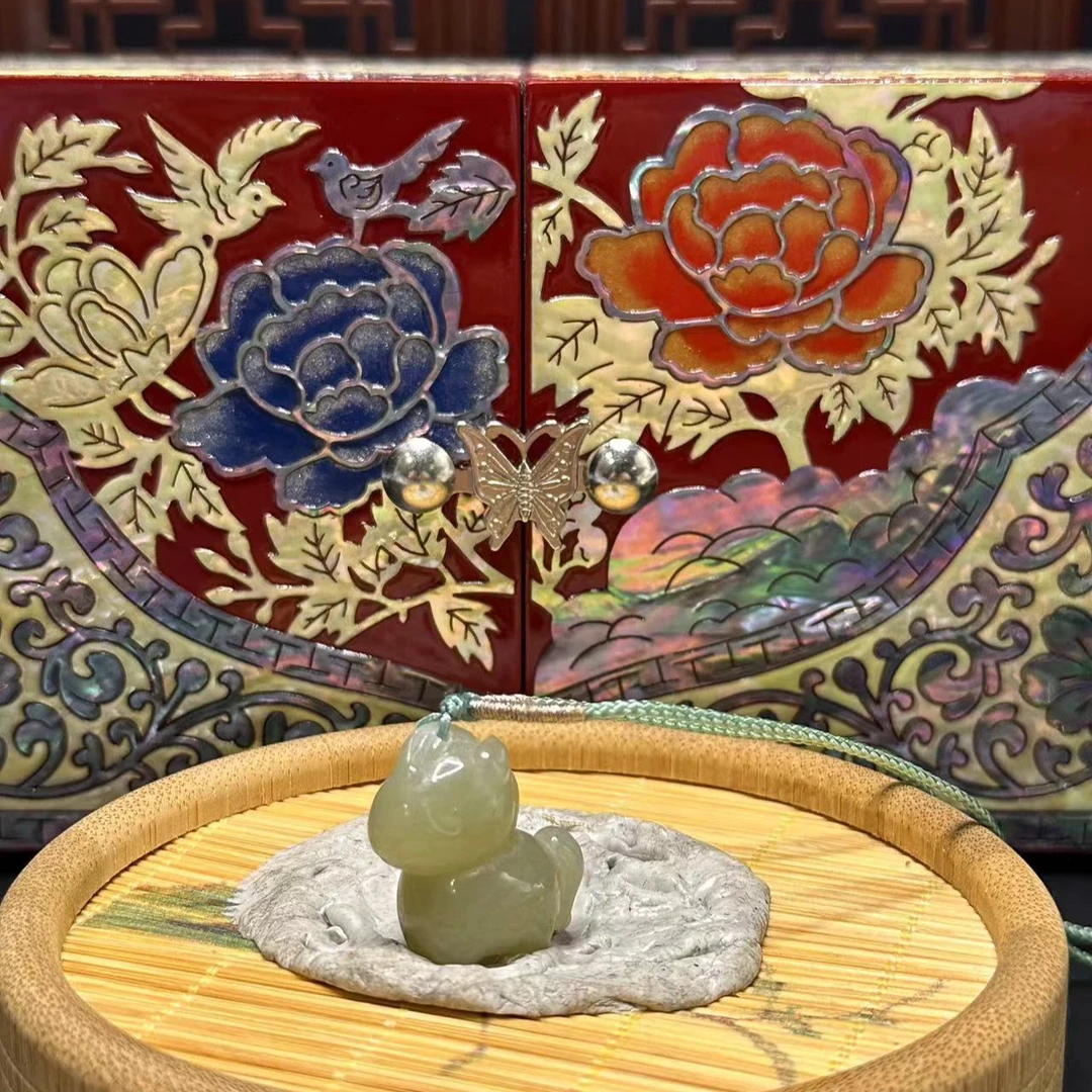 Z和田玉马到成功吊坠