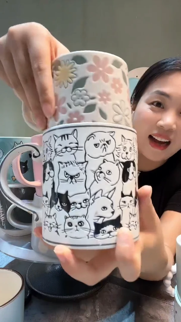 【闪购商品】瓷片疵款 2个杯子 介意瑕疵勿拍