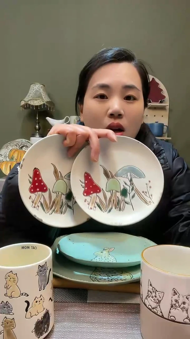 【闪购商品】陶瓷盘2个6英寸蘑菇碟子 微瑕满20发货