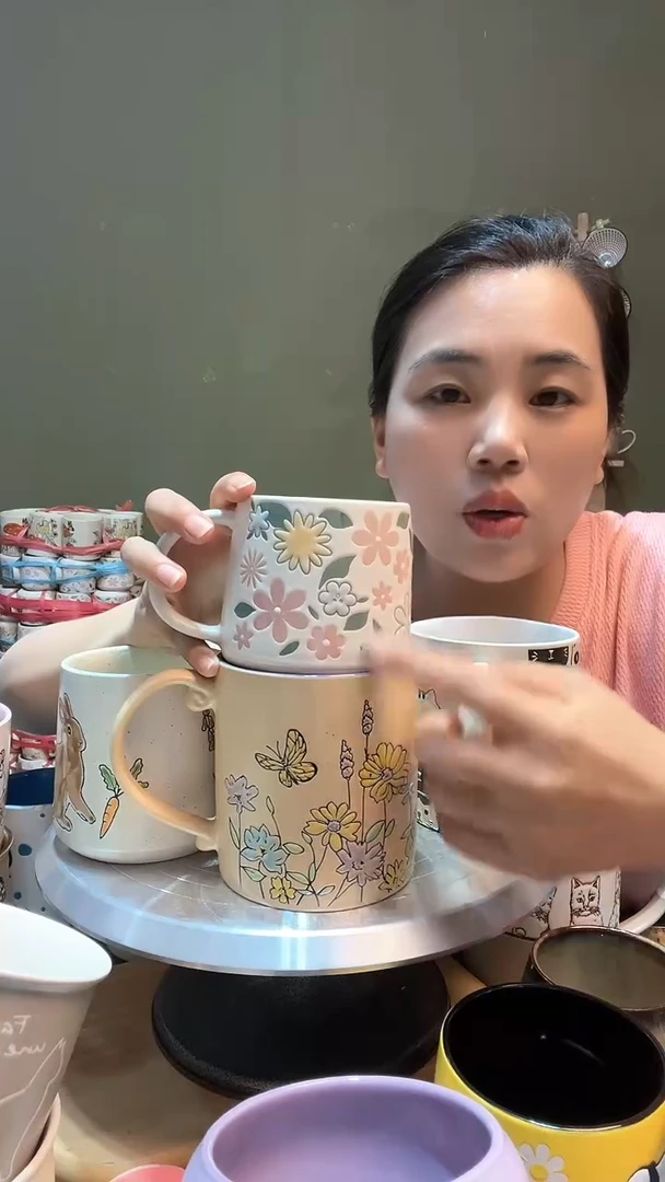 【闪购商品】瓷片2个杯子微瑕   介意瑕疵勿拍