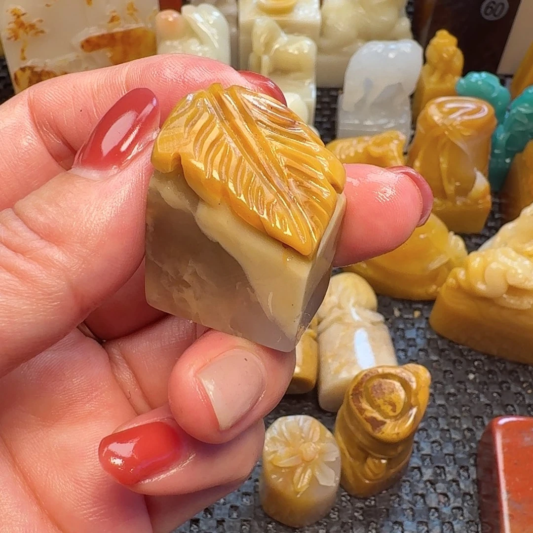寿山石印石老挝石