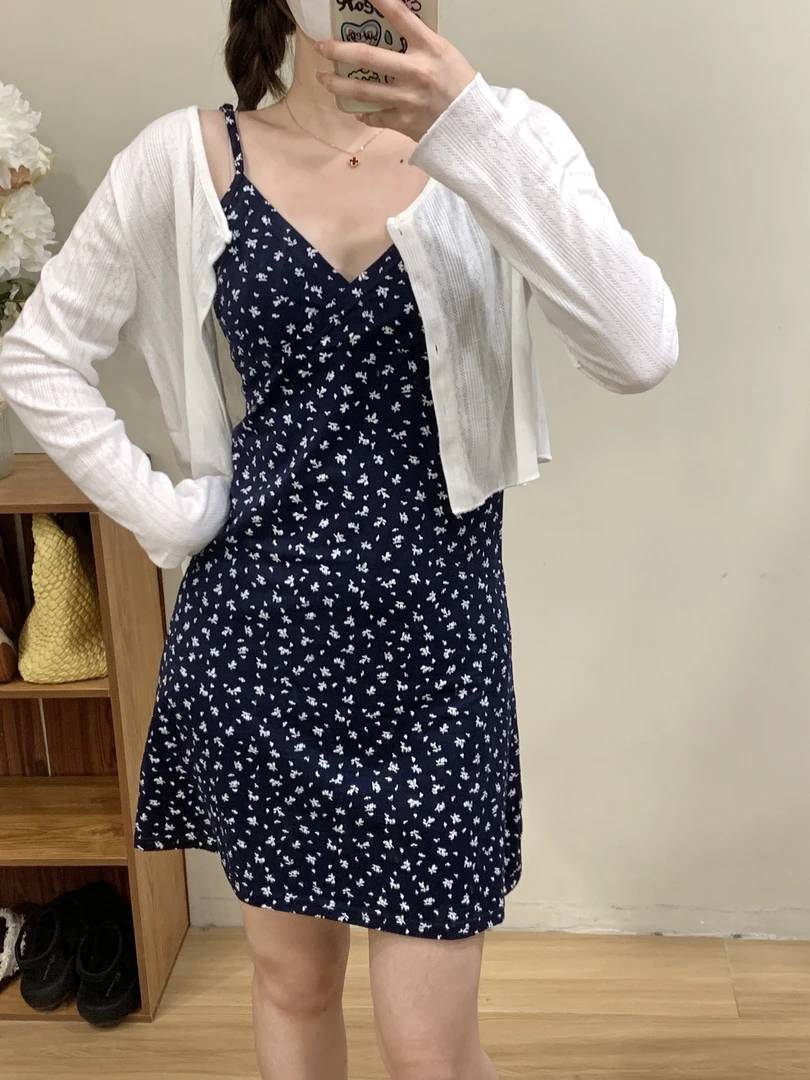 七拾一夏季甜美少女小清新弹力修身显瘦开衫吊带裙套装连衣裙