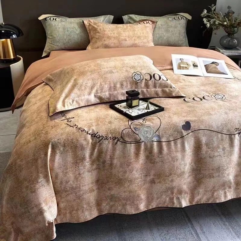 阳绒高密加厚磨毛刺绣轻奢四件套