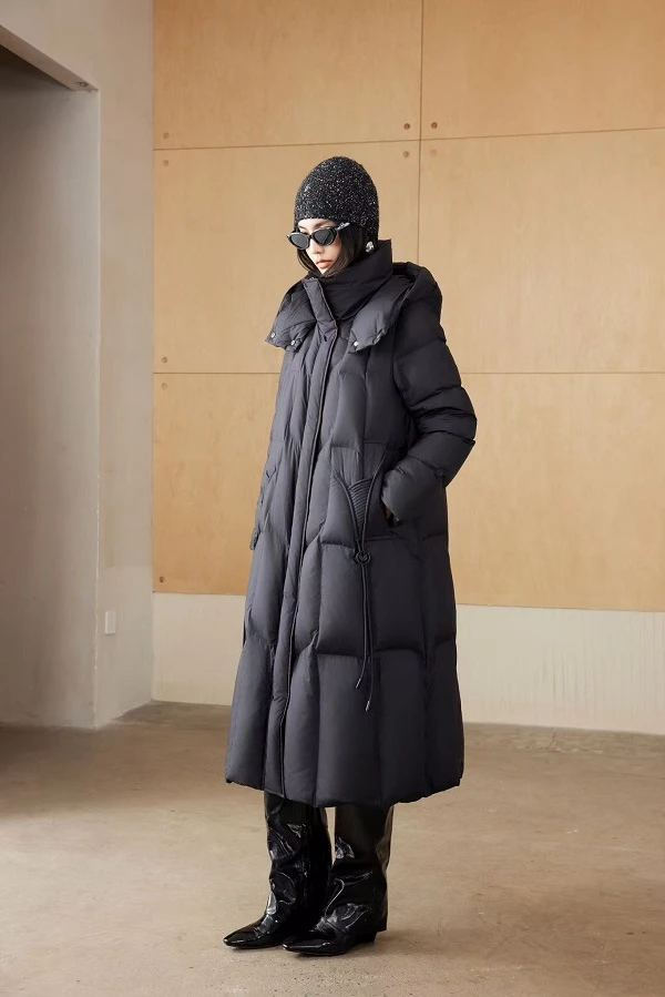 【COCO MARKIE】冰雪暖阳丨高定原创设计时尚连帽长款羽绒服DZ1072