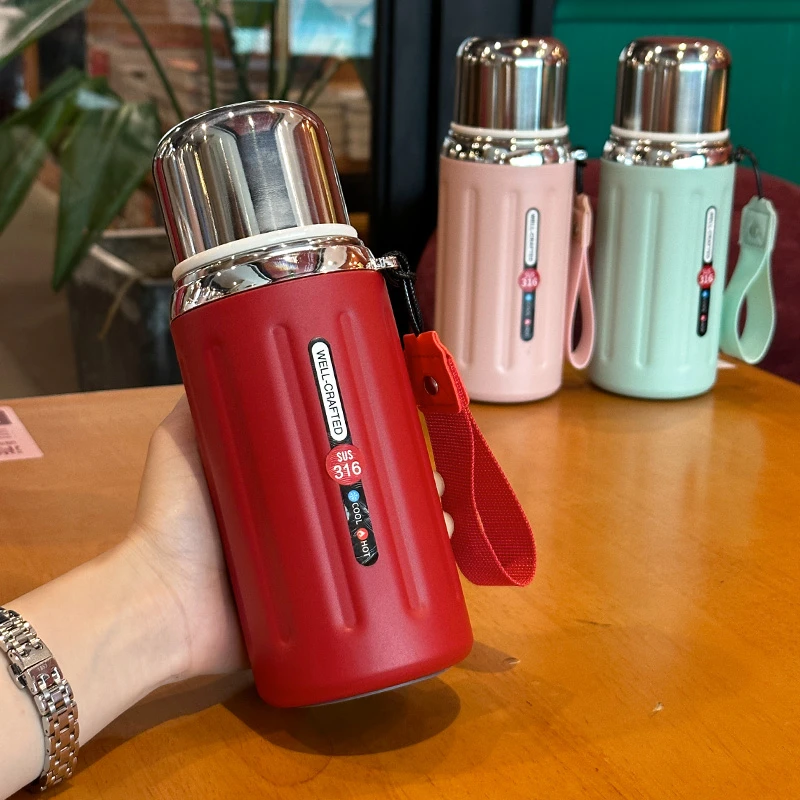 新款罗马不锈钢保温杯高颜值男女生户外便携带提绳水杯大容量水壶