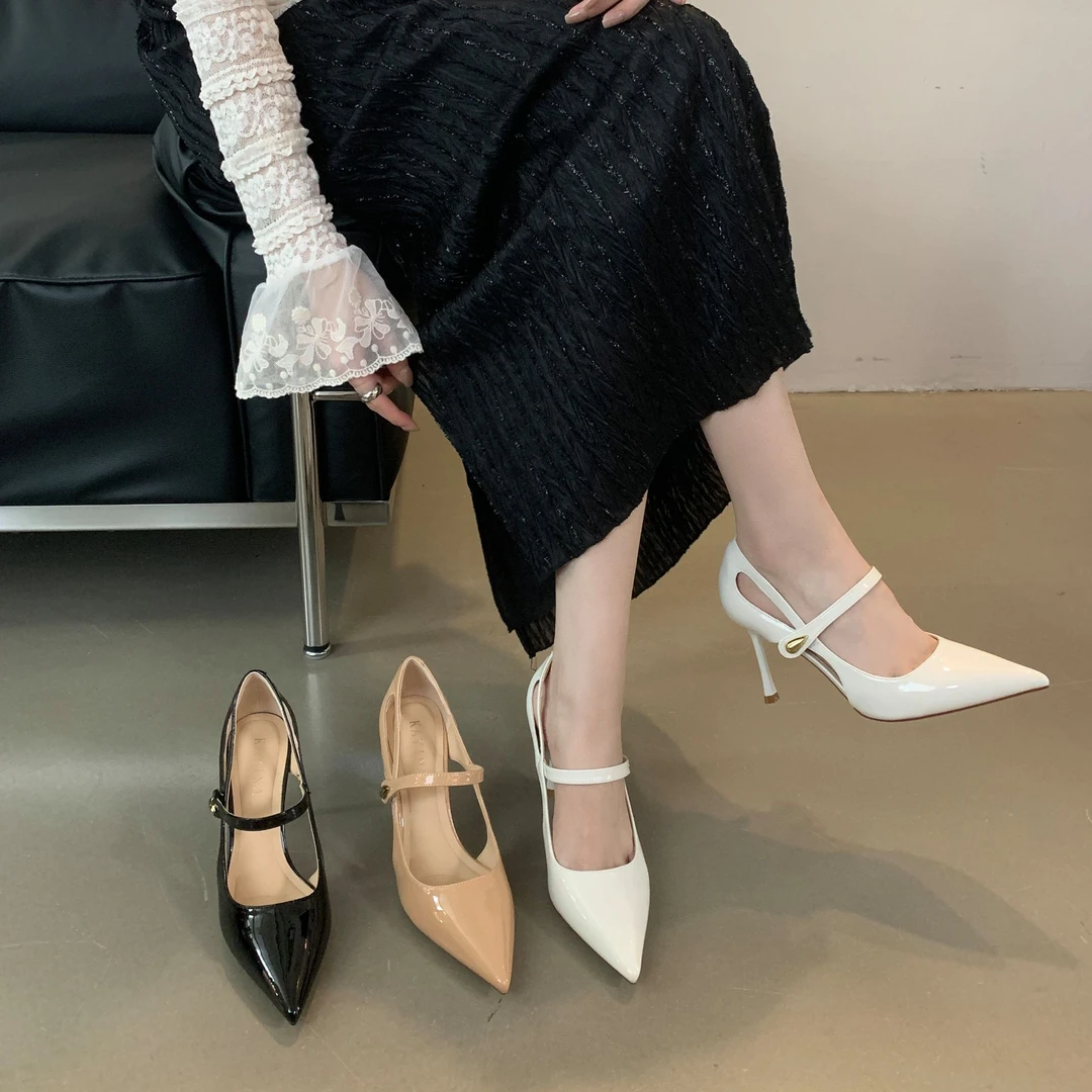 网红仙女细跟高跟鞋女新款夏季一字带镂空凉鞋尖头法式气质单鞋女