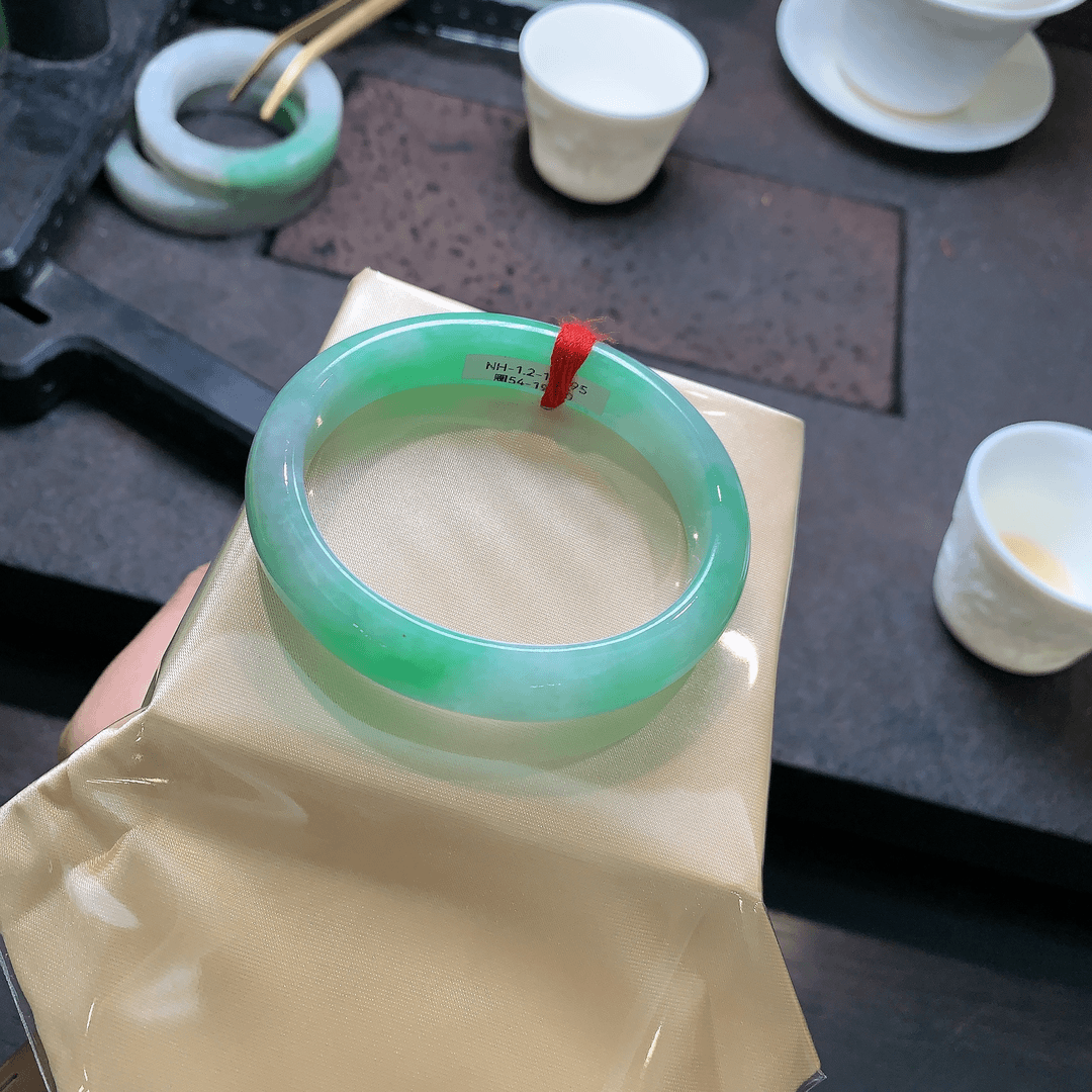 天然a货翡翠手镯