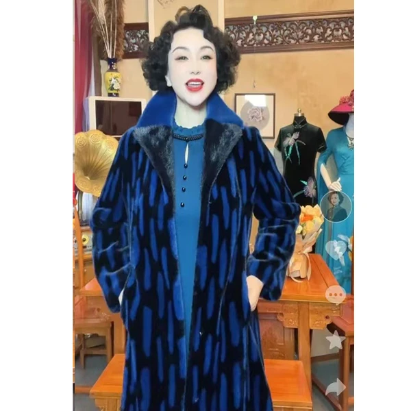 宝石蓝西装领雨点大衣外套