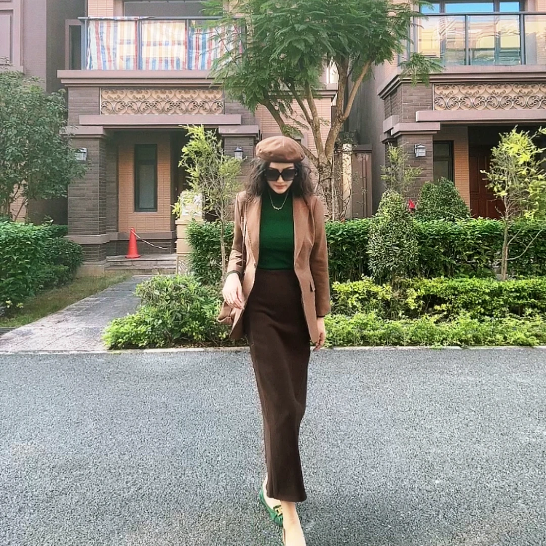 清库内松紧带腰头高弹加厚加绒后开叉半裙