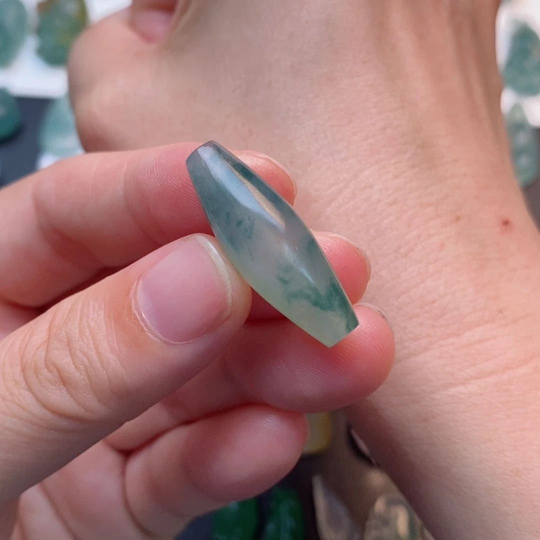 定制翡翠未镶嵌珠子