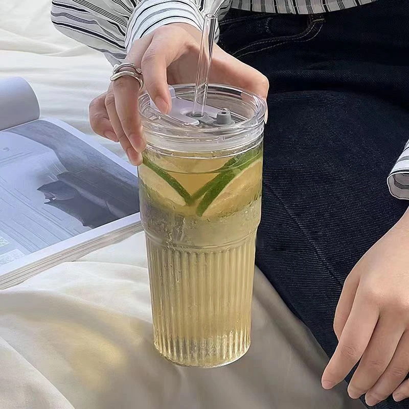 【庄子然】大容量吸管玻璃杯带盖水果茶杯ins简约高硼硅水杯