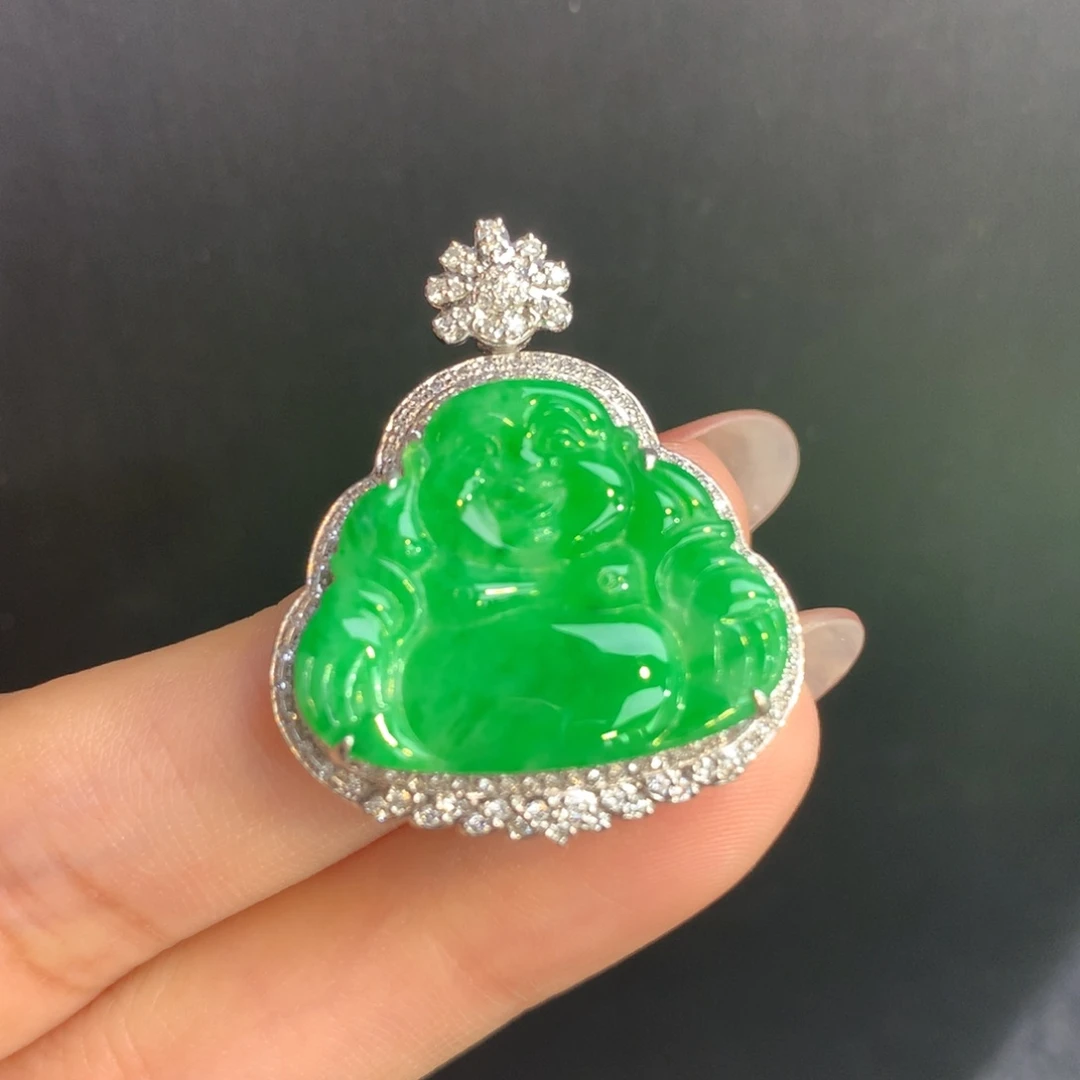 翡翠颈饰18K金镶嵌翡翠