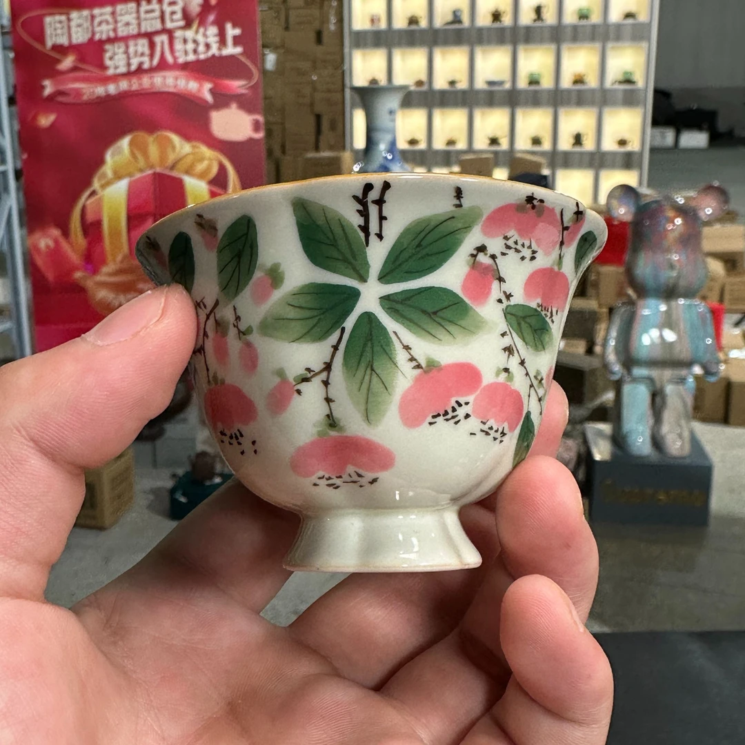 草木灰手绘海棠花花口杯（德瓷）C50