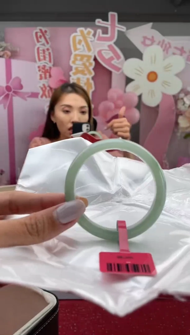 【闪购商品】翡翠手镯未镶嵌6手镯