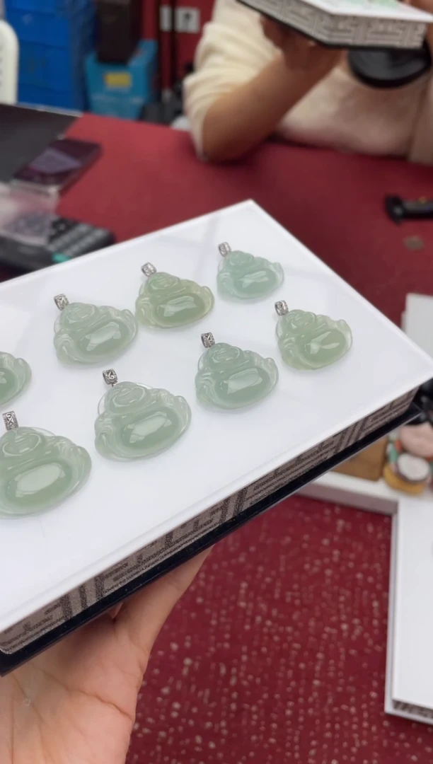 【闪购商品】翡翠颈饰18K金镶嵌541604/佛公/多样性发一件