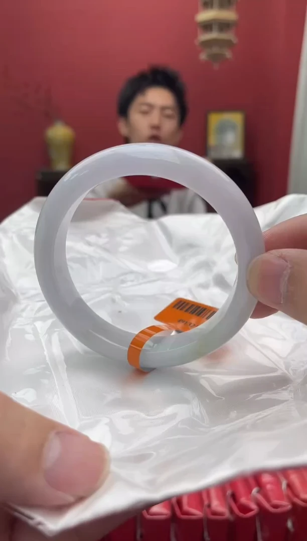 【闪购商品】翡翠手镯未镶嵌7手镯