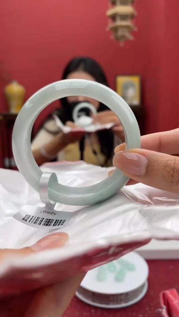 【闪购商品】翡翠手镯未镶嵌3手镯