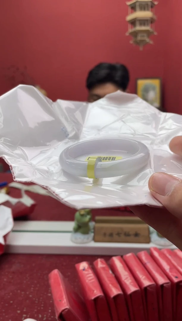 【闪购商品】翡翠手镯未镶嵌15手镯