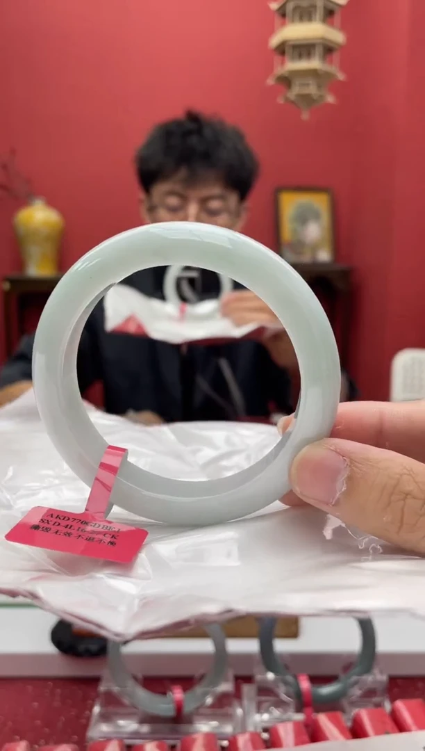 【闪购商品】翡翠手镯未镶嵌2手镯
