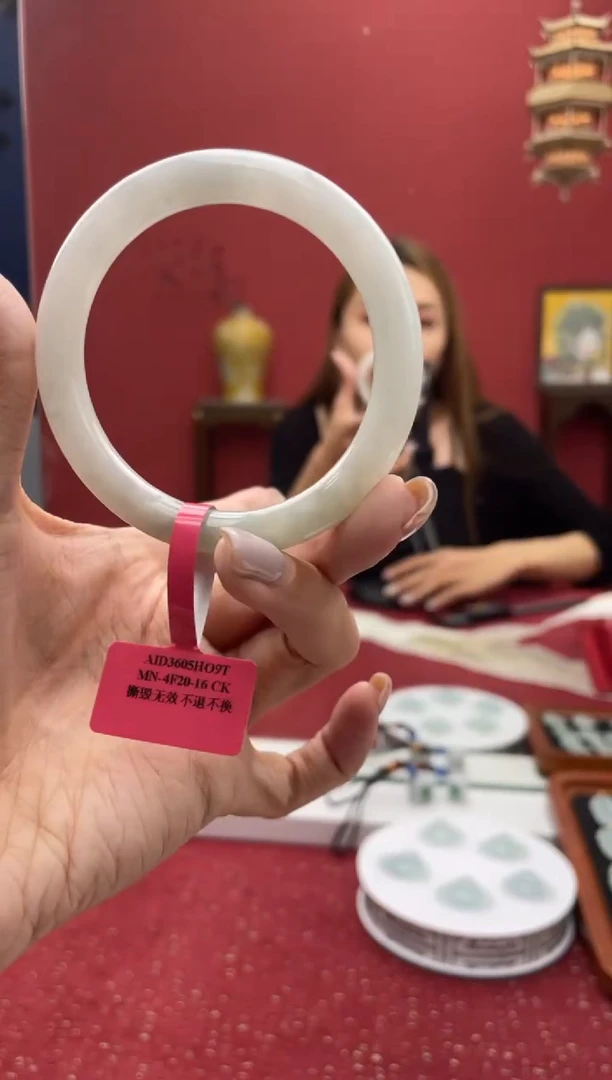 【闪购商品】翡翠手镯未镶嵌11手镯