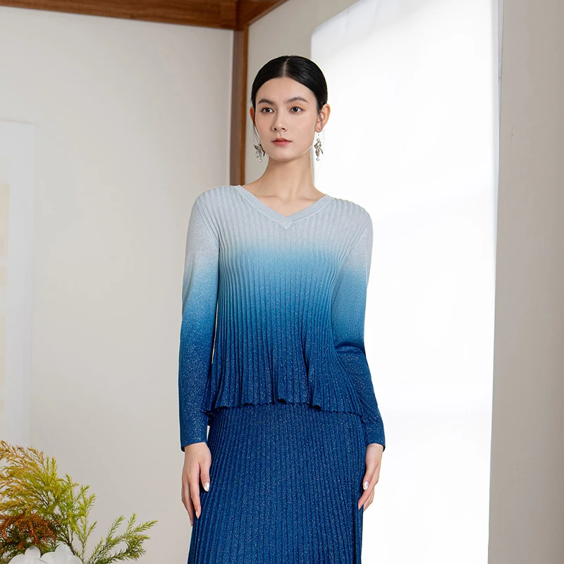 生活在左渐变多色时尚休闲毛织衫长袖秋冬桃花扇V领毛衣1933276