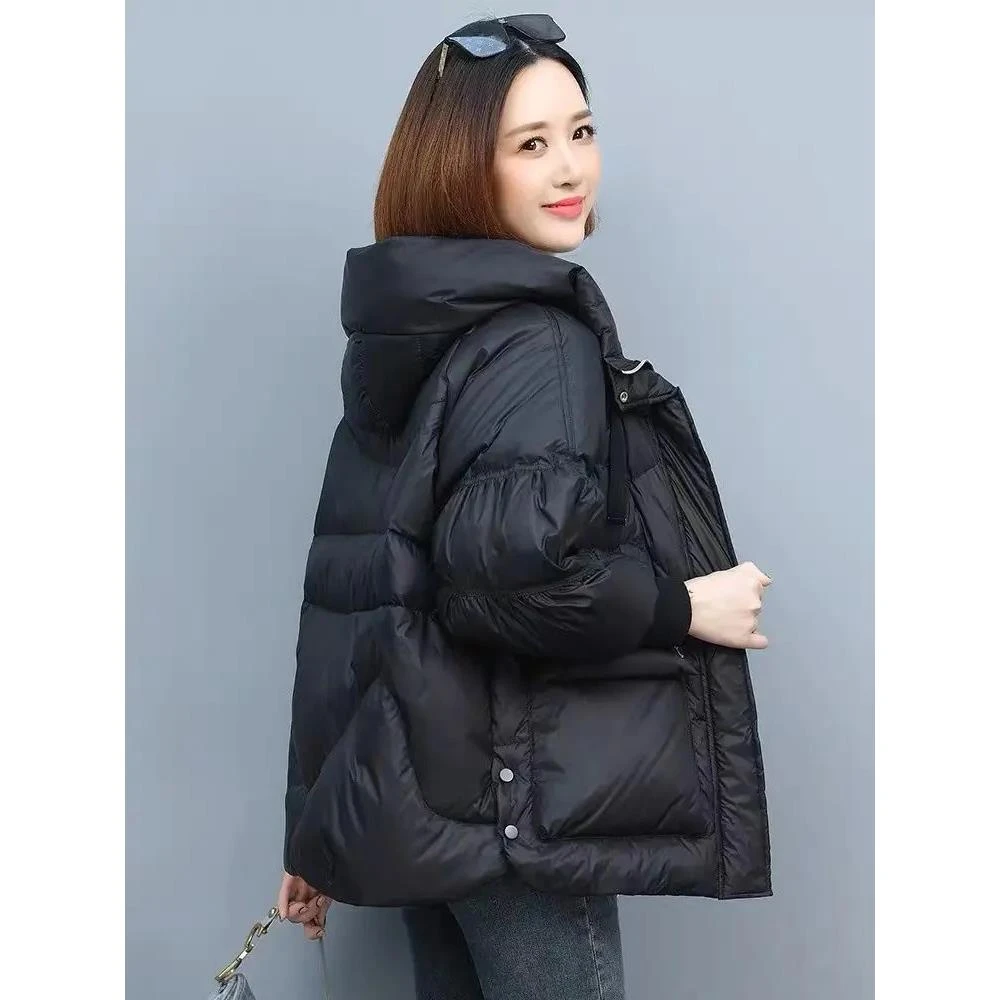艾菜依羽绒服休闲减龄外套冬季韩版宽松时尚短款女爆款潮