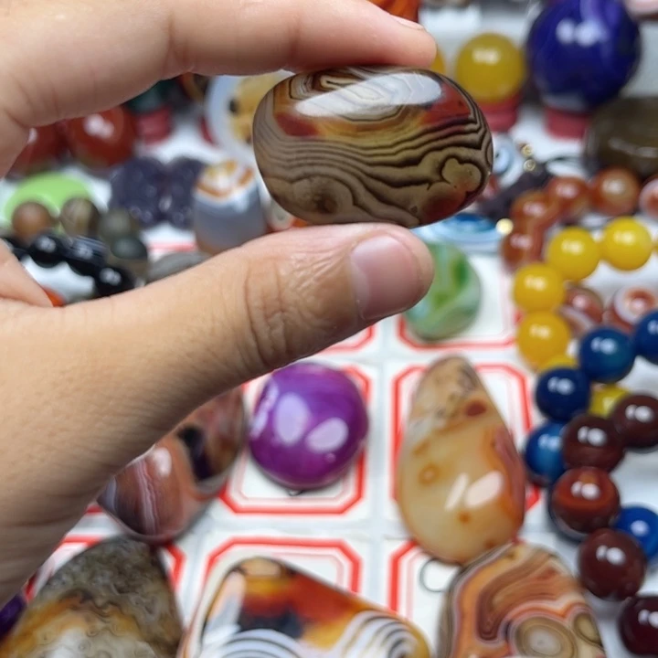 玛瑙/玉髓颈饰未镶嵌