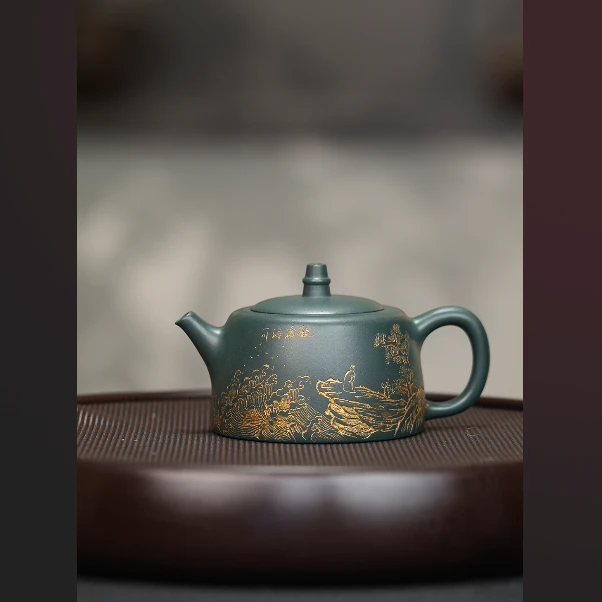 908 YHJ民国绿刻绘天际壶