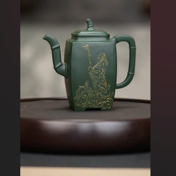 904 YHJ民国绿刻绘竹节四方壶