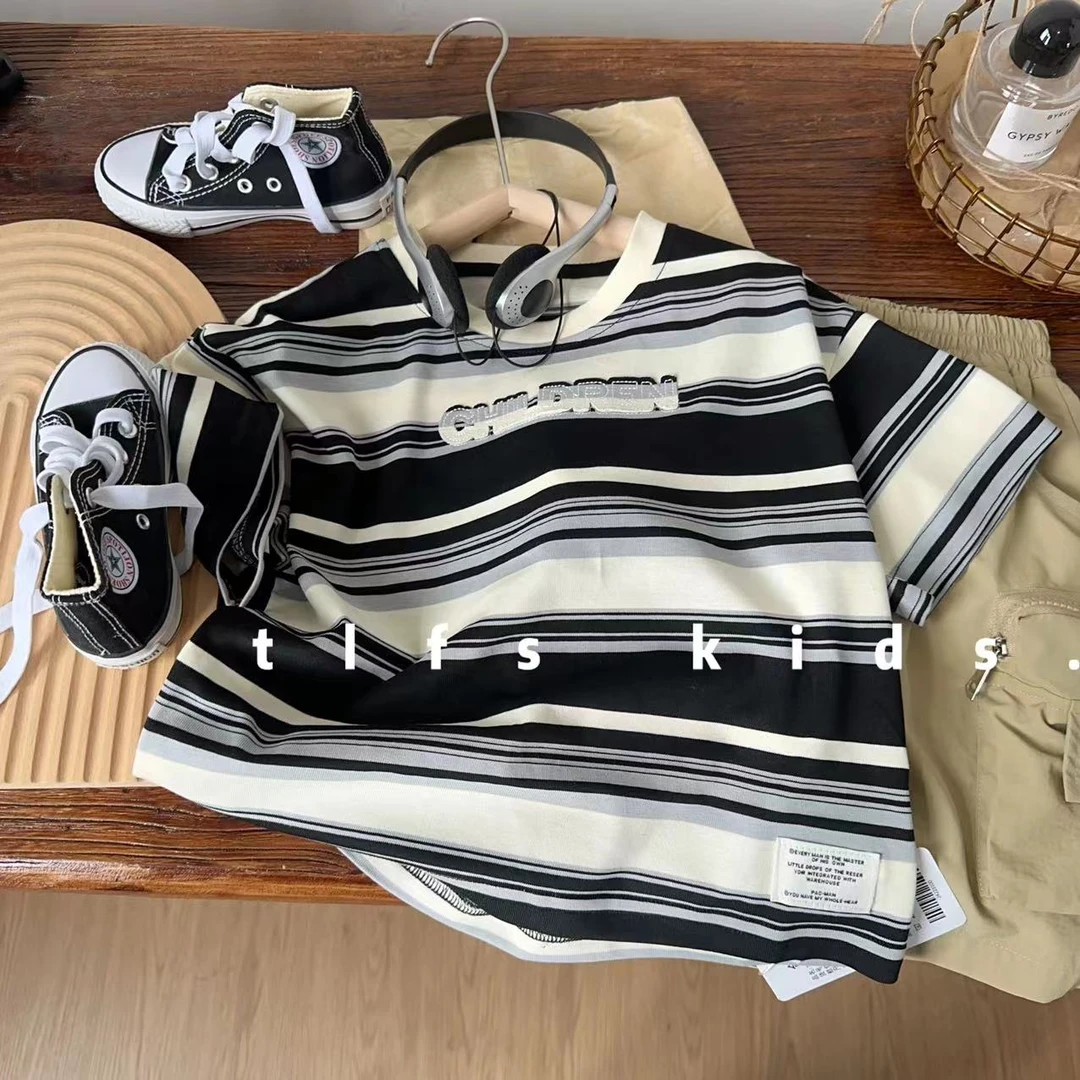 童例「杏黑随机条短袖T」夏季薄款儿童休闲男童女童百搭简约T恤中童